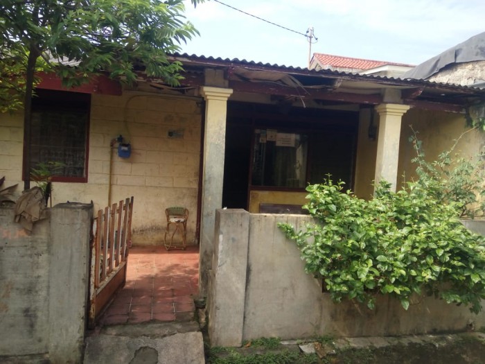 Rumah dijual di Perumnas Depok 1